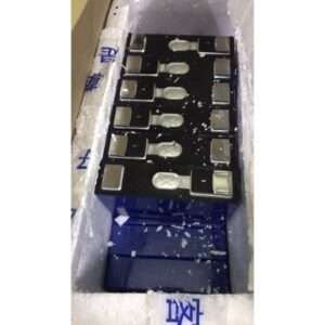 Alternative view of Pin LIfEPO4 3.2v 70Ah hãng BATTEROTECH