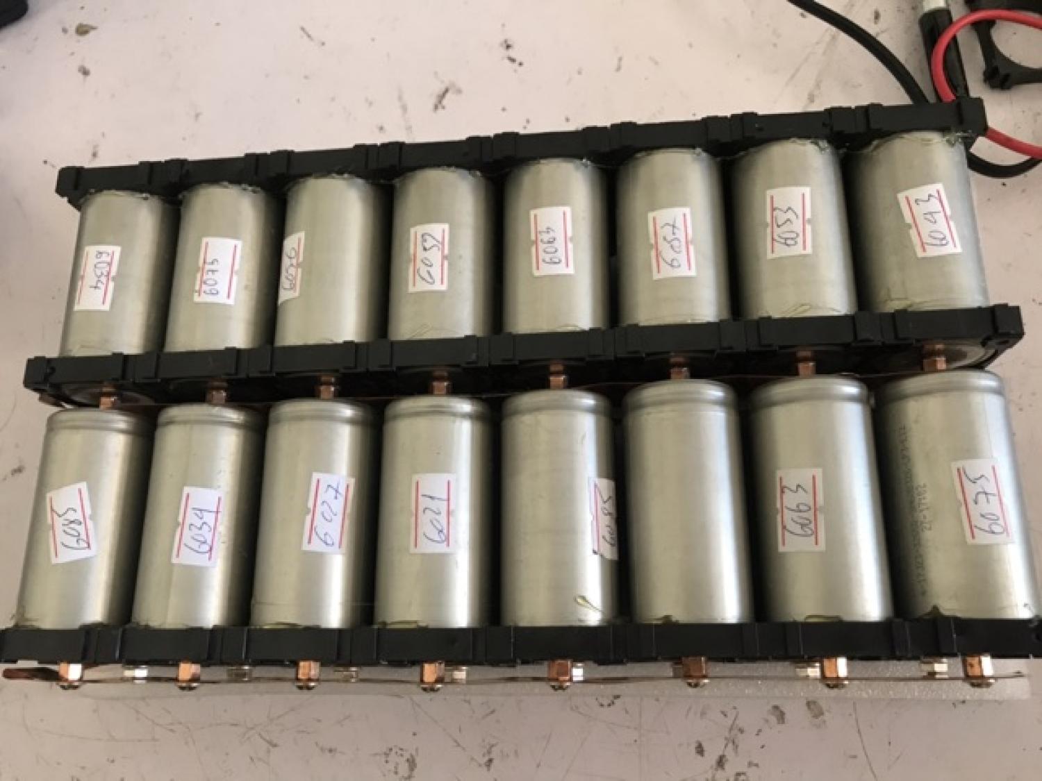 Pin litium 12v 48Ah 32cell 6Ah 2 Pin litium 12v 48Ah 32cell 6Ah - Ảnh 2