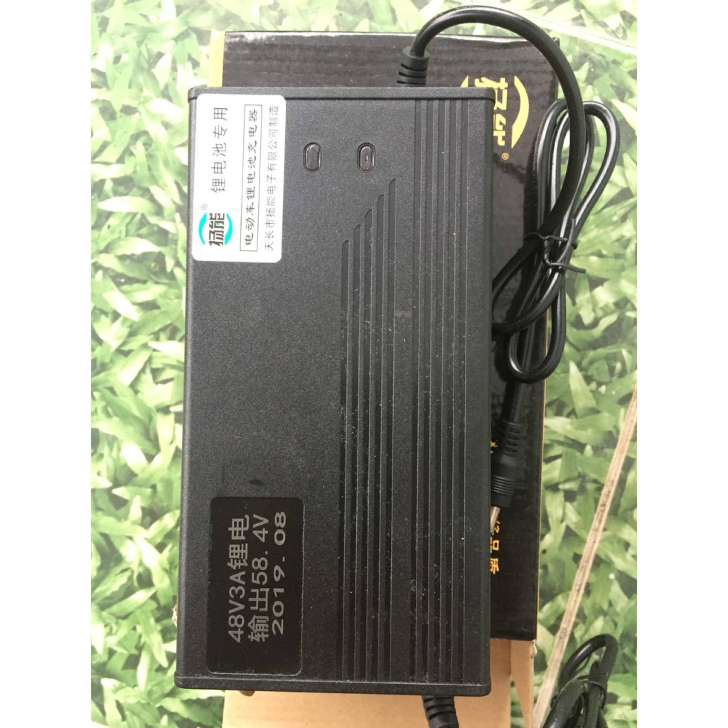 sạc pin lithium 12S/13s/16S/20S/24S - 36V/48V/60V/72V-3A/5A (có quạt làm mát) 2 sạc pin lithium 12S/13s/16S/20S/24S - 36V/48V/60V/72V-3A/5A (có quạt làm mát) - Ảnh 2